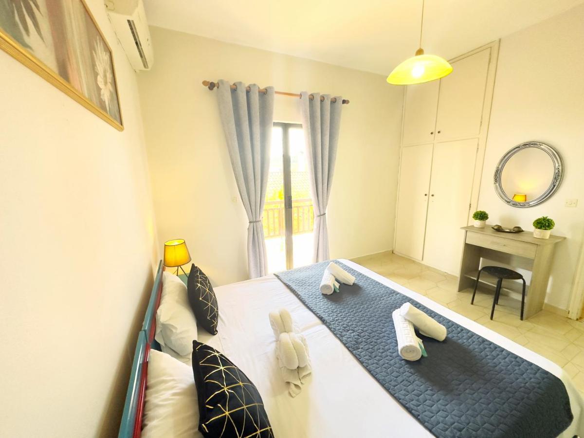 Secrets Apartments Sidari  Luaran gambar